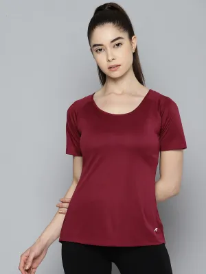 Alcis Women Solid Slim Fit Wonder T-shirt