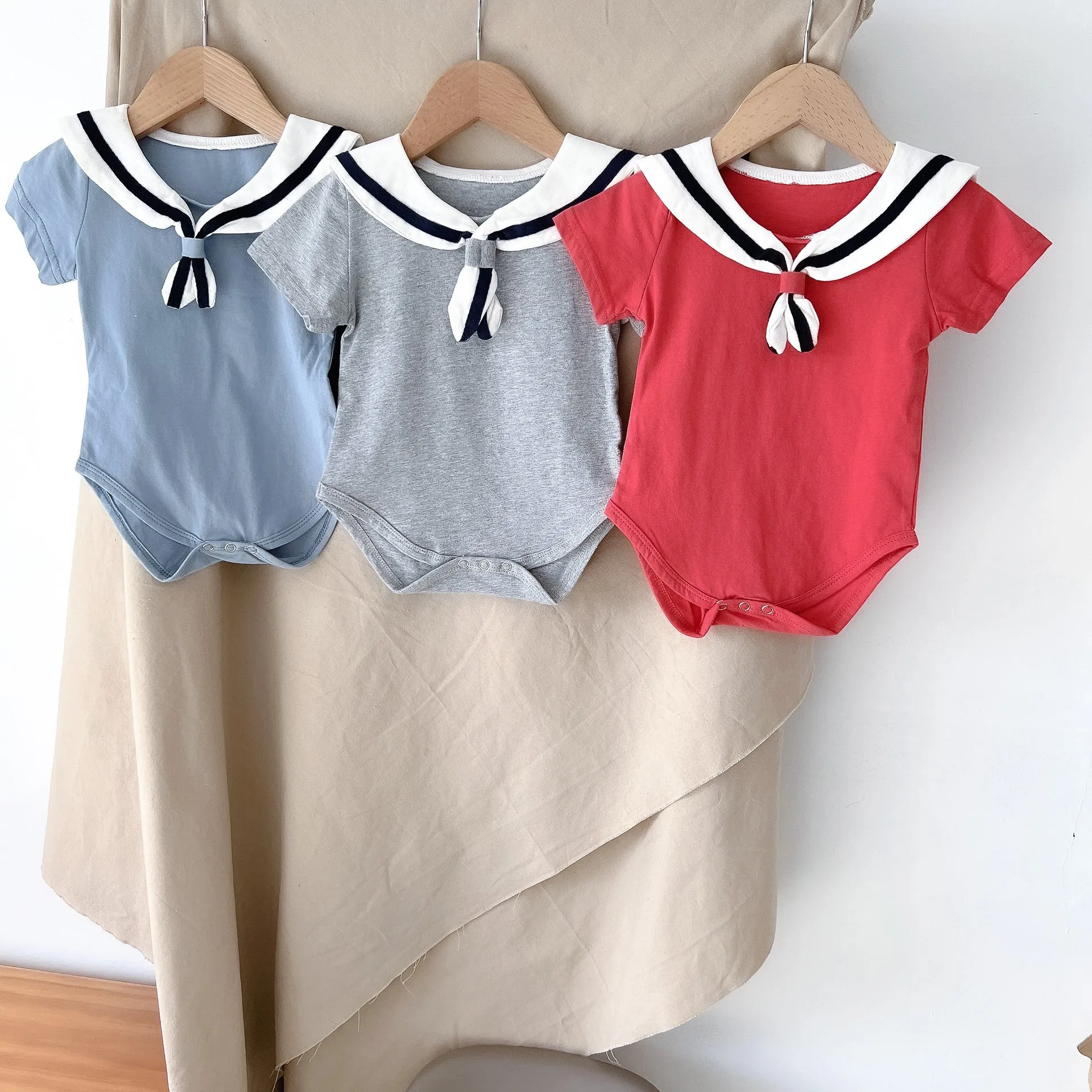 Baby wrapping clothes summer thin breathable jumpsuit baby short sleeved cotton triangle romper newborn full moon romper