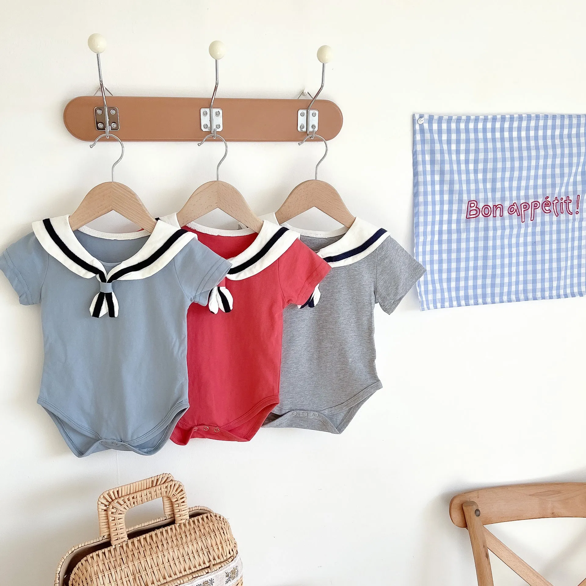 Baby wrapping clothes summer thin breathable jumpsuit baby short sleeved cotton triangle romper newborn full moon romper
