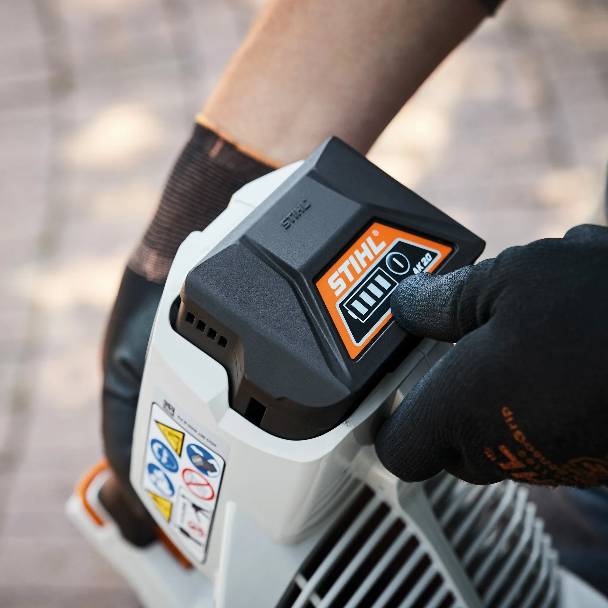 BGA 57 Cordless Leaf Blower