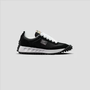 DAPHIE OG SOLE LOW-TOP SNEAKER