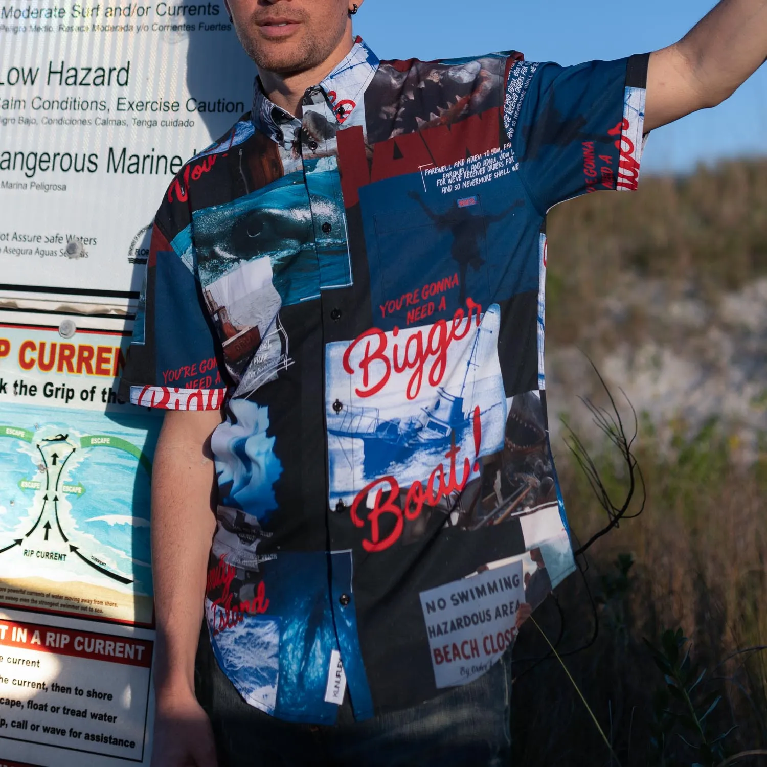 Jaws "The Beach is Closed" – KUNUFLEX Short Sleeve Shirt