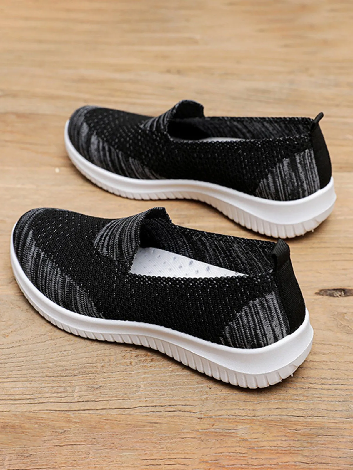 Lightweight Breathable Flyknit Mesh Casual Shoes Sneakers