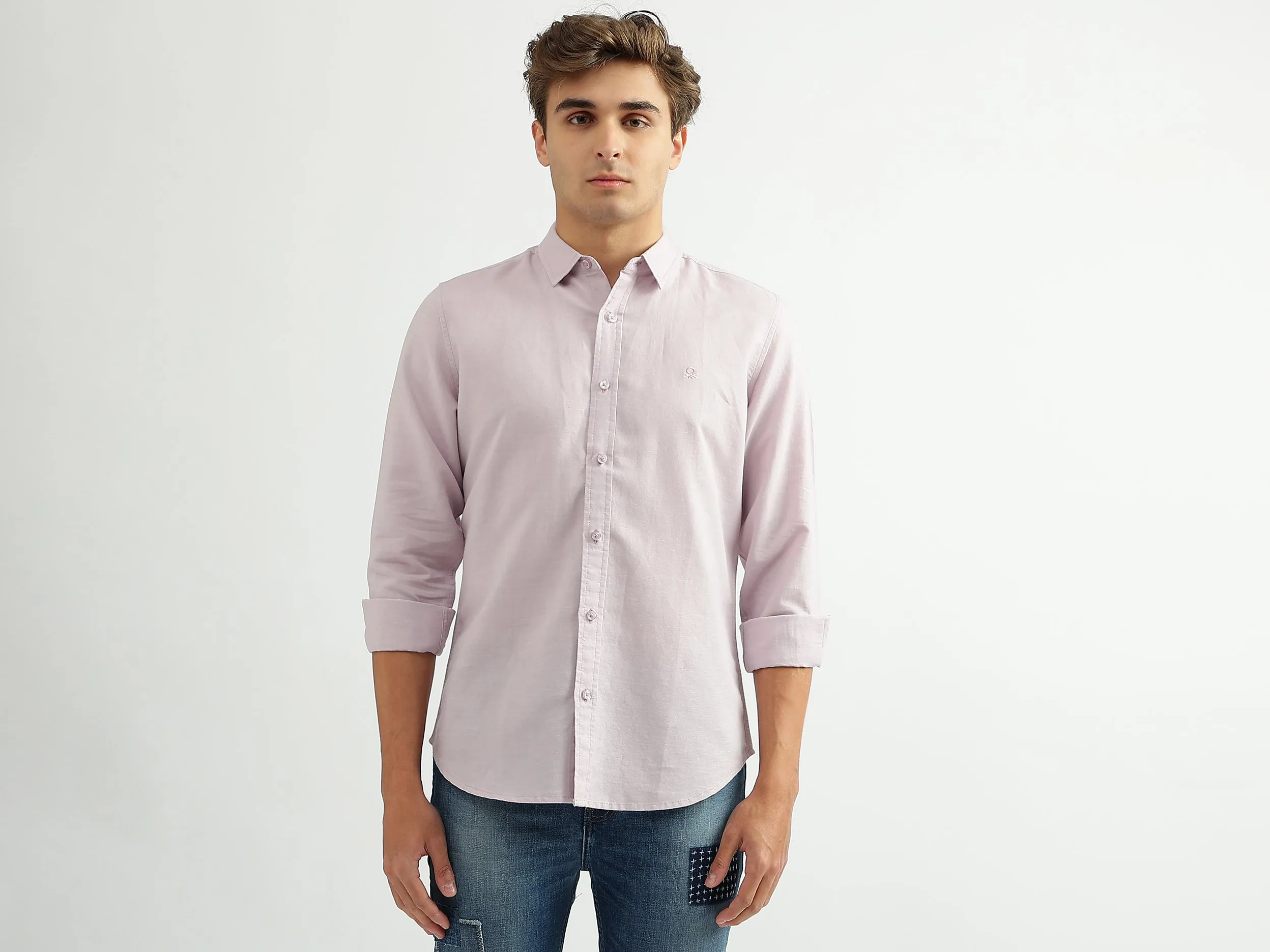 Men Solid Spread Collar Shirt