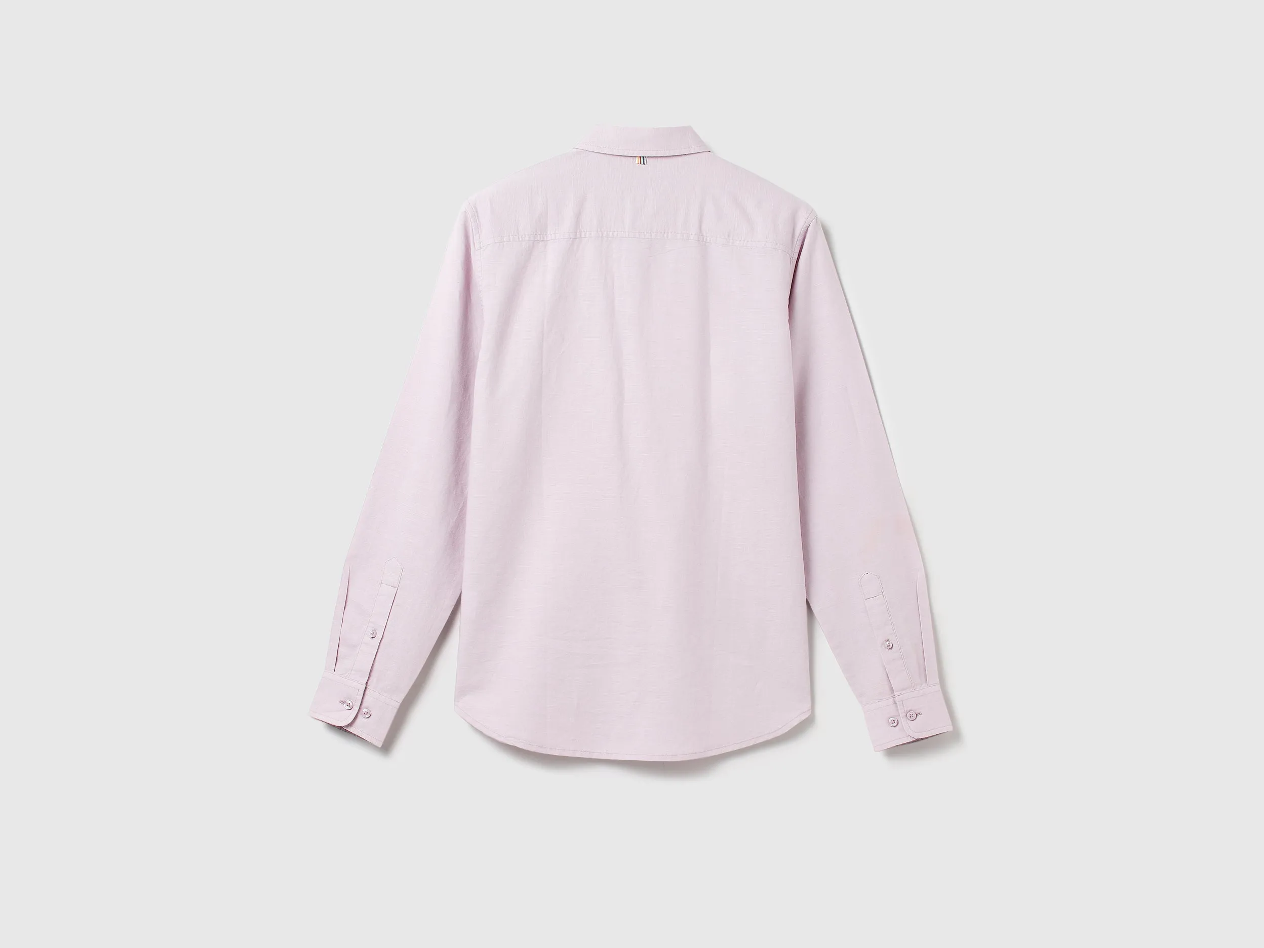 Men Solid Spread Collar Shirt