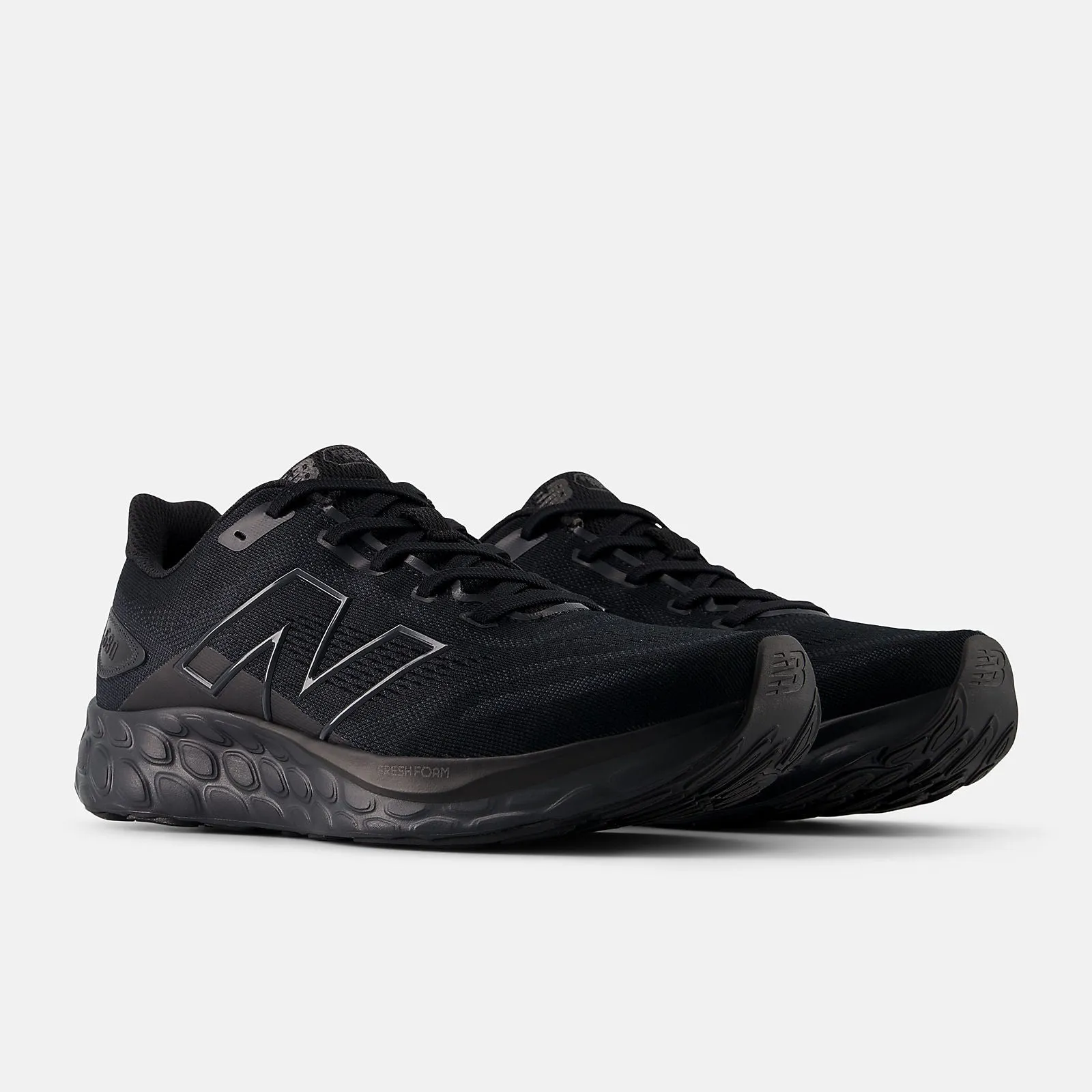 NEW BALANCE 680 D MENS RUNNING SHOES