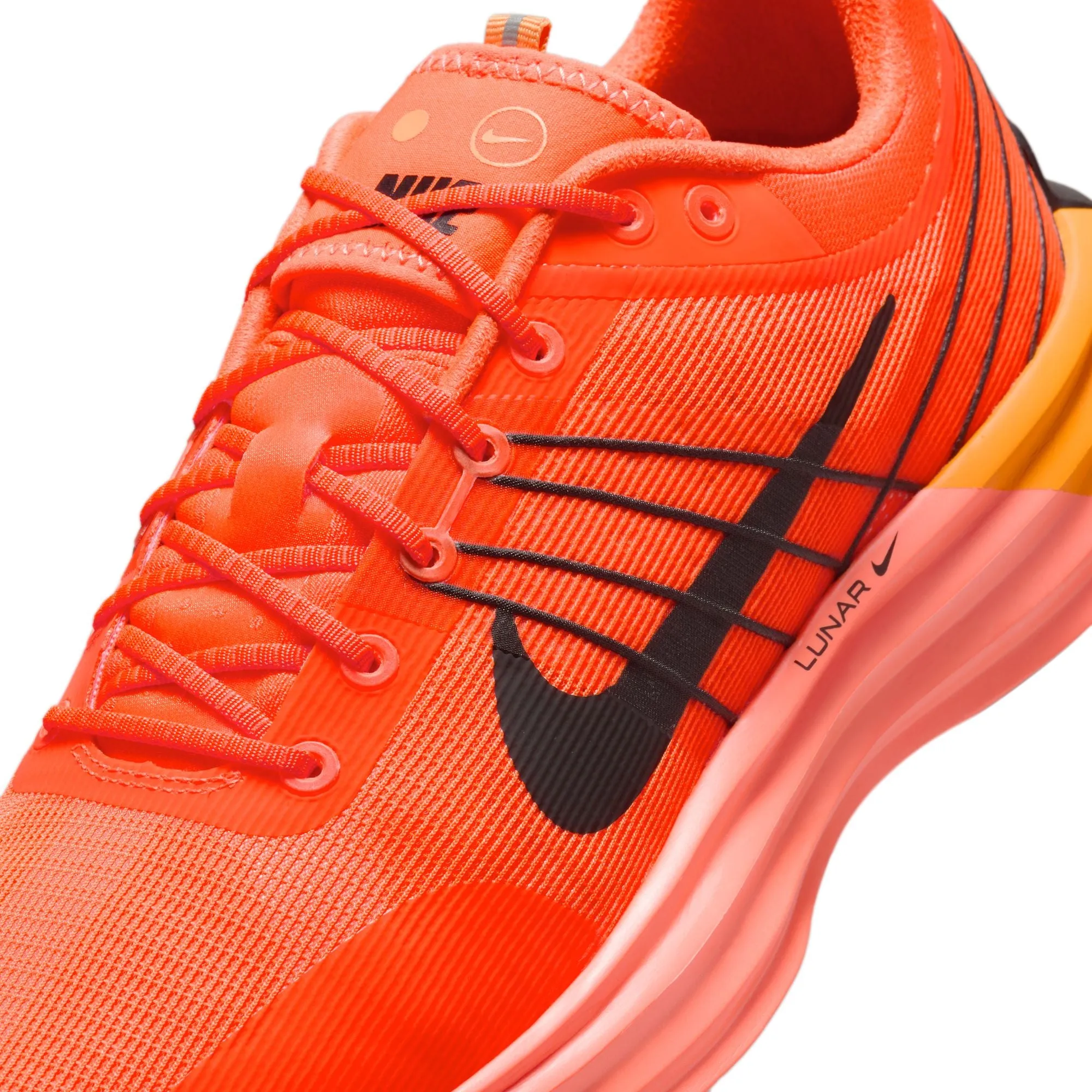 Nike Lunar Roam 'Hyper Crimson'