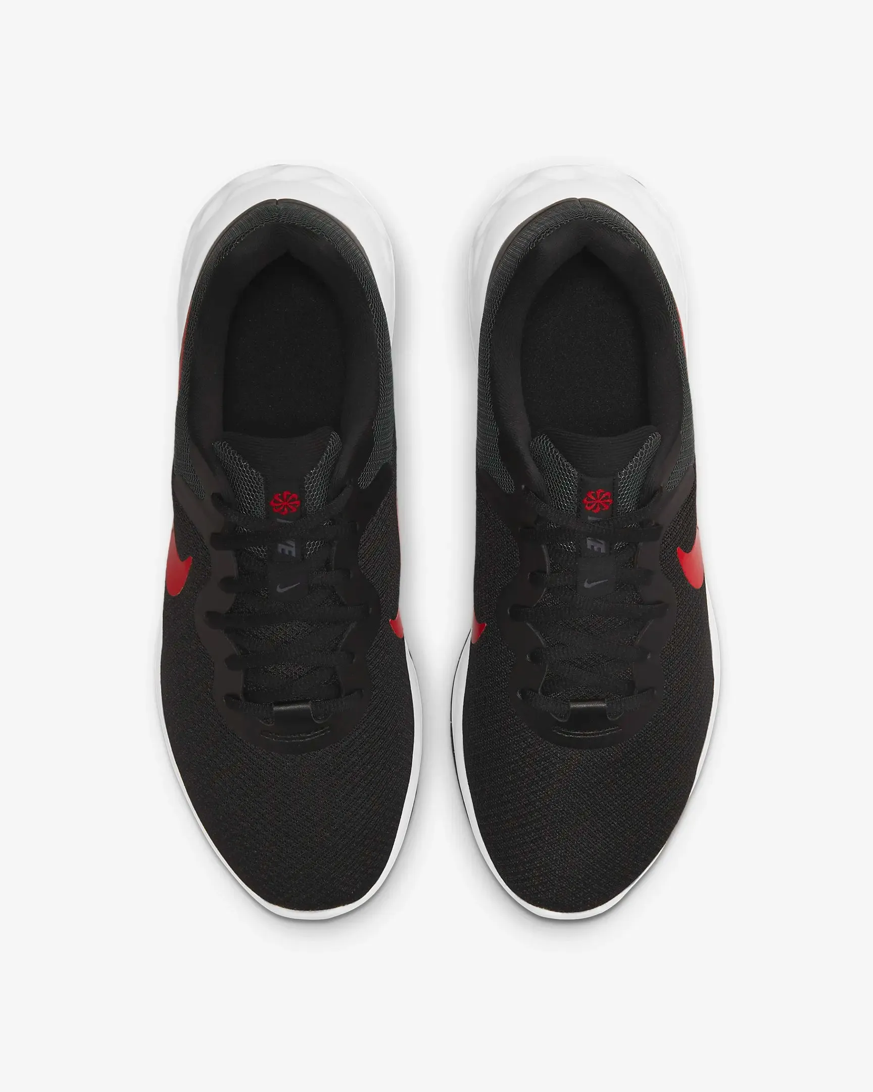 Nike Revolution 6