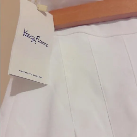 NWT KENNY FLOWERS Women Small The Classic White Country Club Skort Activewear