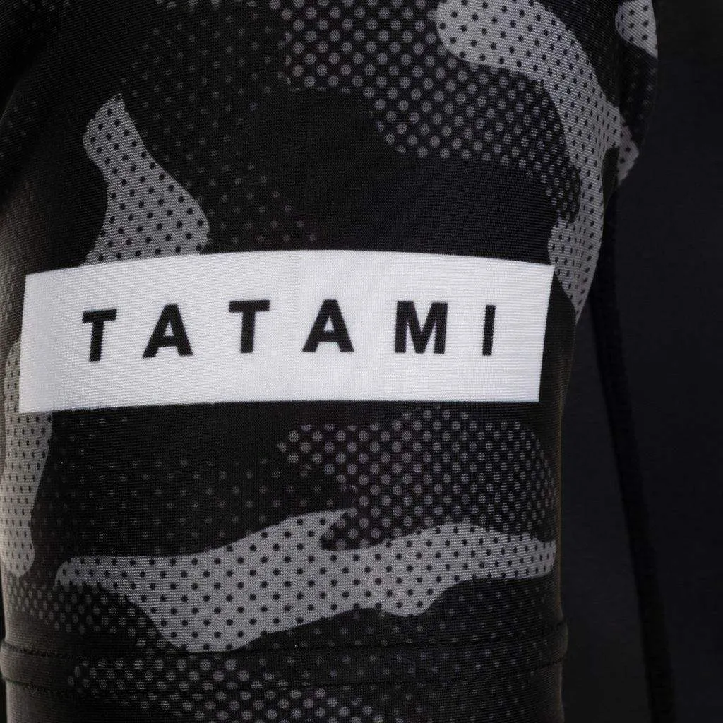Rival Black & Camo Short Sleeve Rash Guard - Black