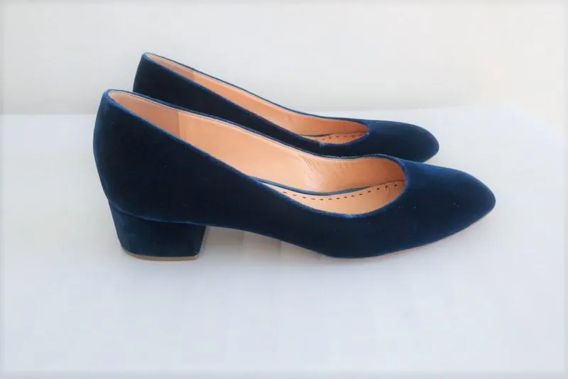 Rupert Sanderson Pumps Carita Blue Velvet Size 38.5 Low Heel