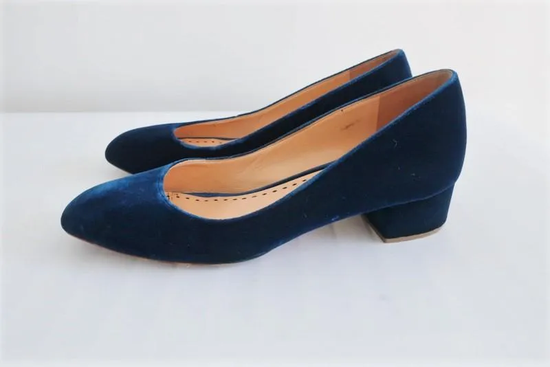 Rupert Sanderson Pumps Carita Blue Velvet Size 38.5 Low Heel