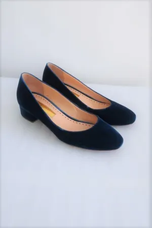 Rupert Sanderson Pumps Carita Blue Velvet Size 38.5 Low Heel