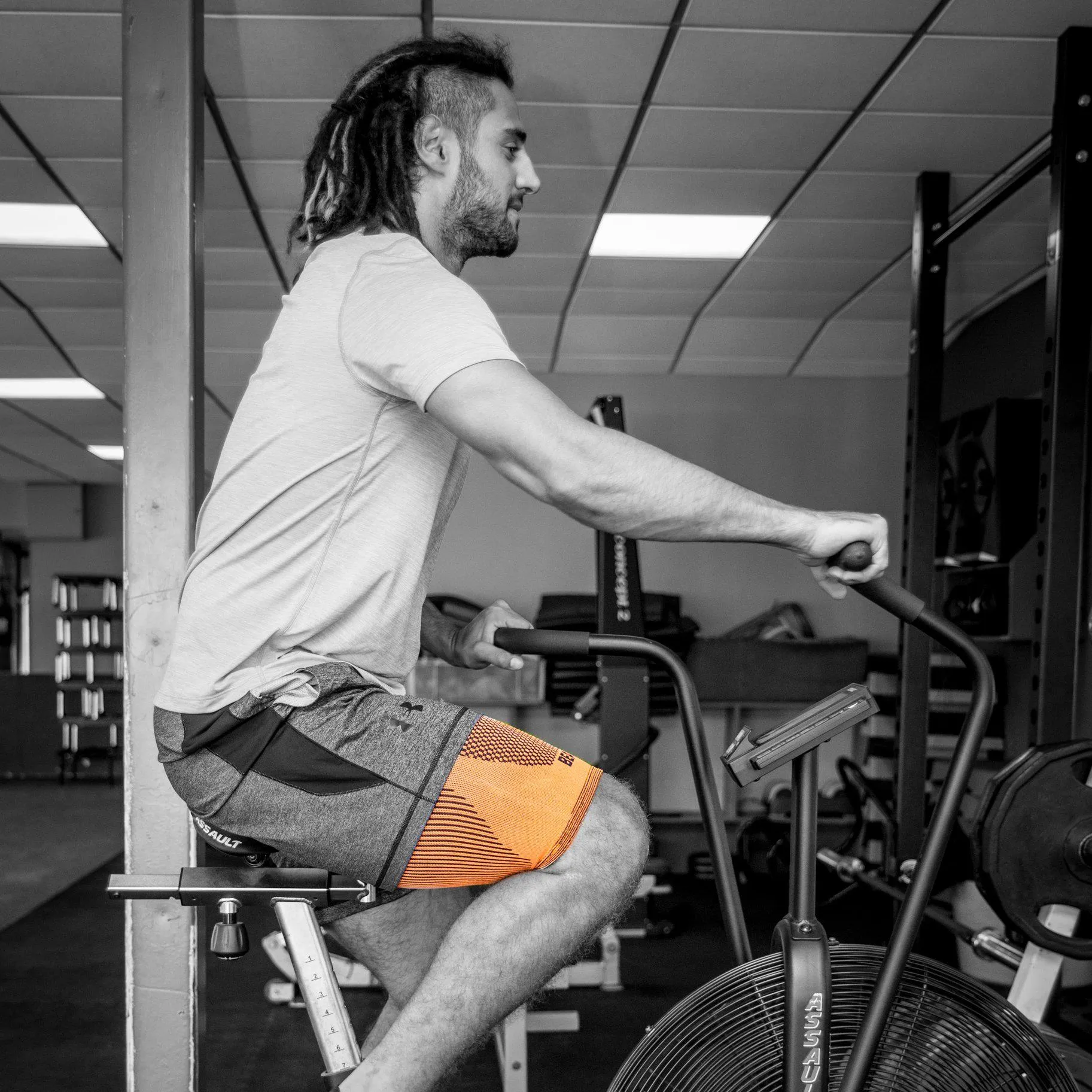 Thigh Compression Support Sleeve For Hamstring & Leg Recovery
