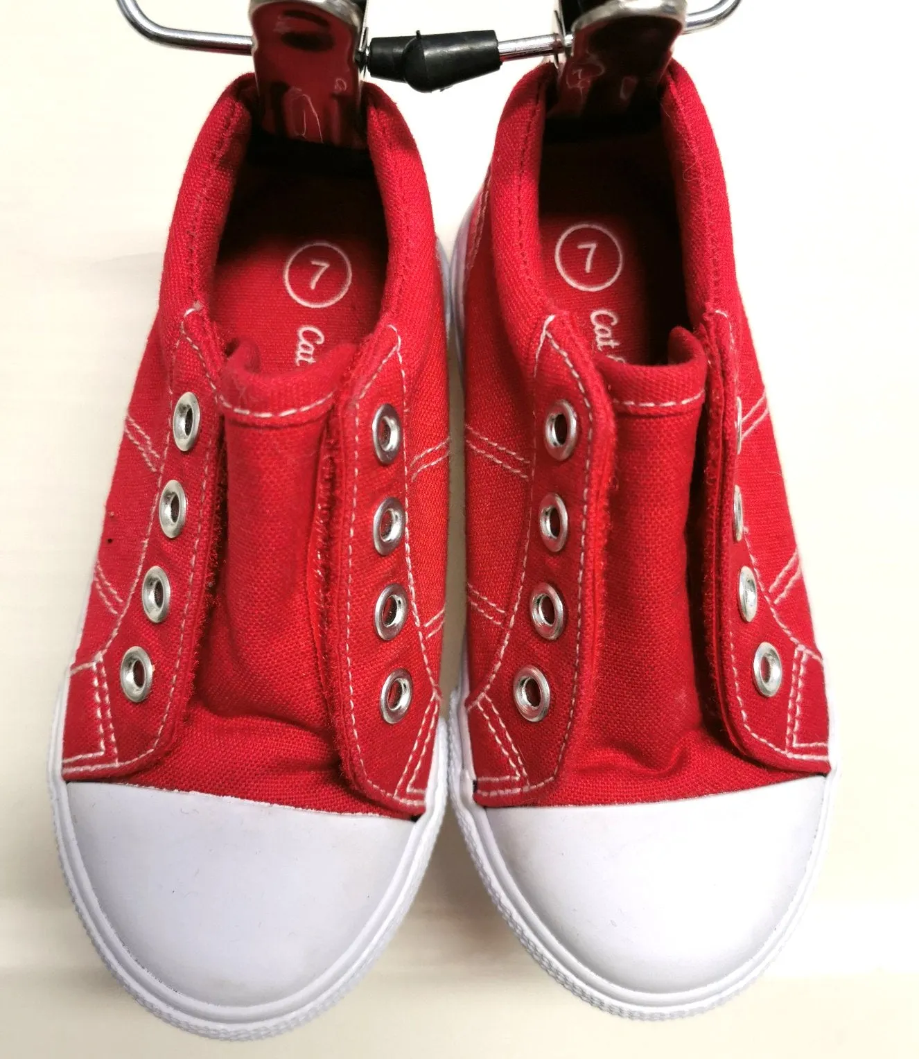 UNISEX SIZE 7 TODDLER - CAT & JACK, Red & White Slip-on Tennis Shoes EUC B59