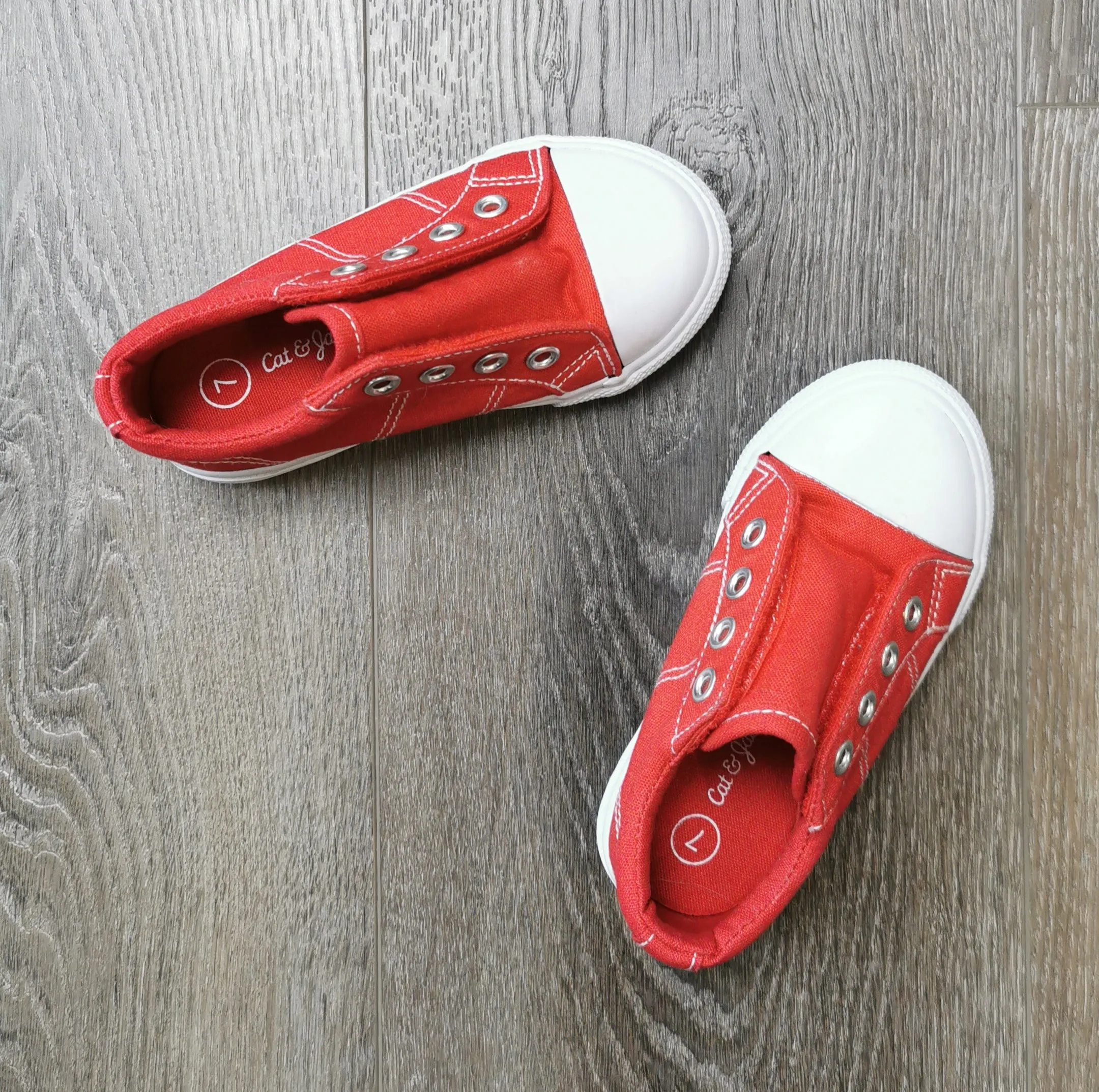 UNISEX SIZE 7 TODDLER - CAT & JACK, Red & White Slip-on Tennis Shoes EUC B59