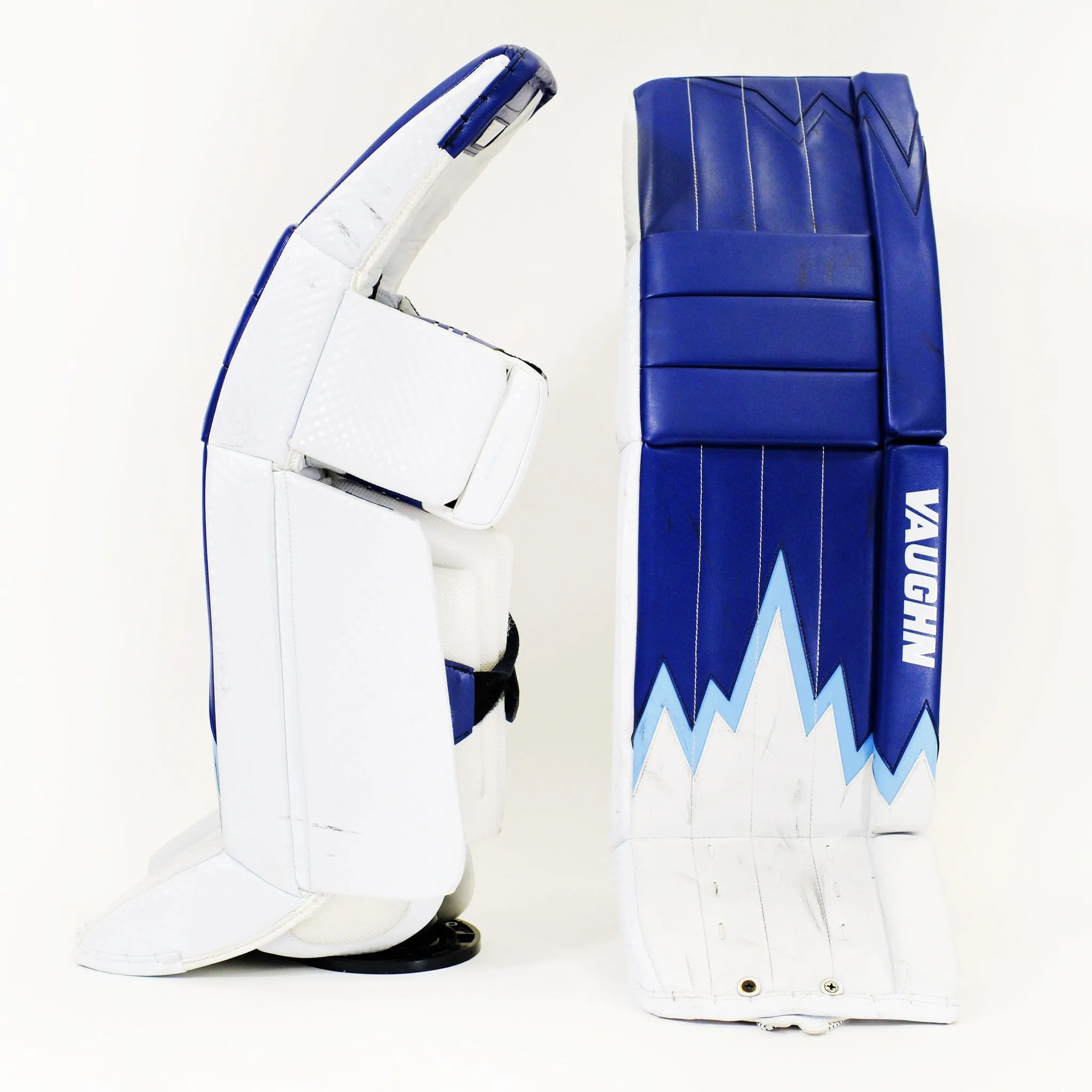 Vaughn Velocity V9 Pro Carbon Senior Goalie Leg Pads - Pro Stock Iceberg Graphic (Used)